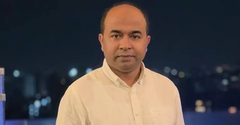 আকবর হোসেন